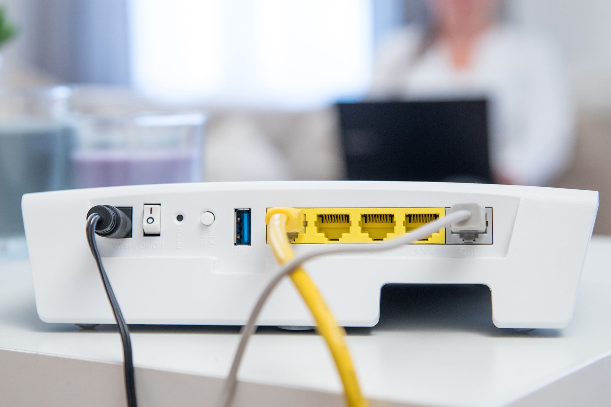 Wozu ist der USB-Anschluss am Router da?